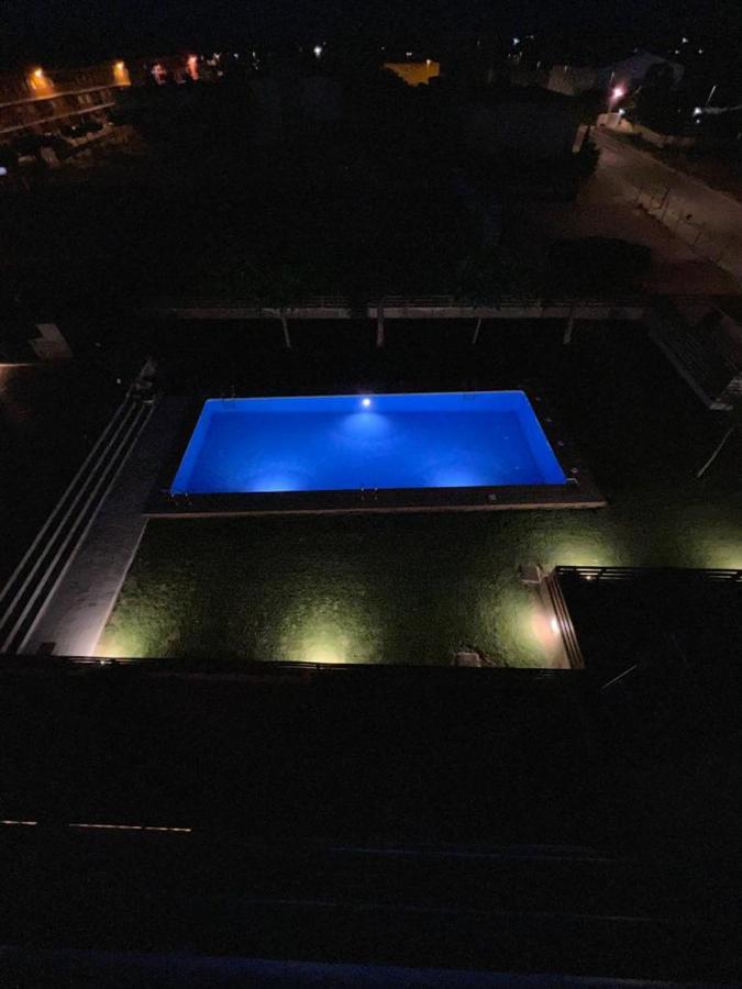 Atico Con Hidromasaje, Terraza Y Piscina En Ebrehogar Apartment Amposta Exterior photo